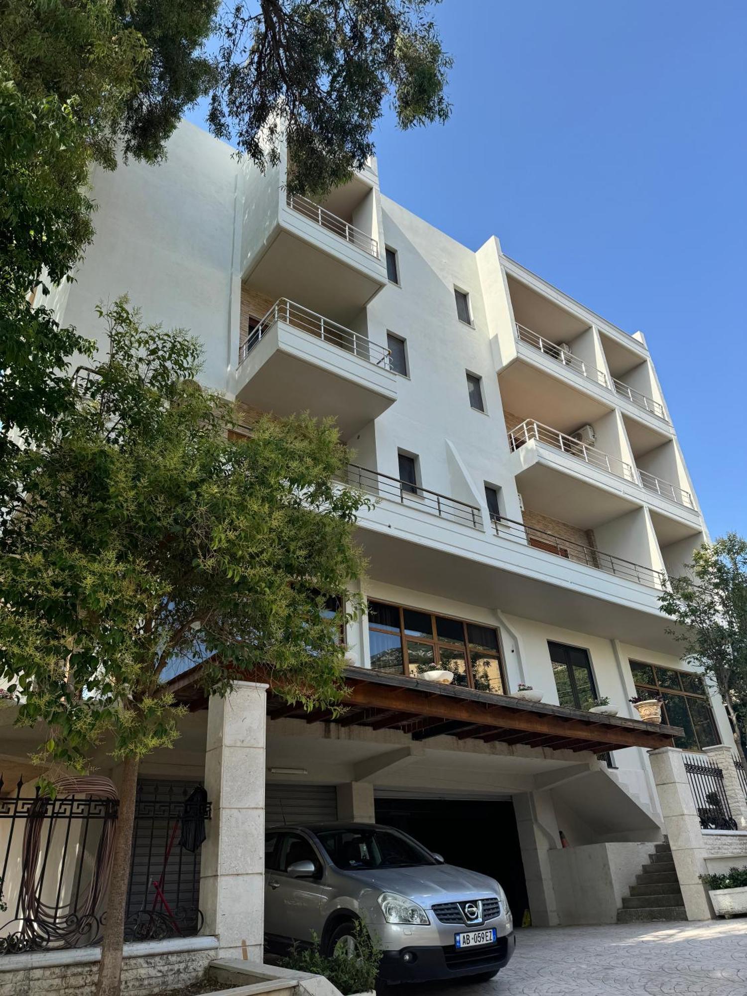 Hotel Erjuma Vlorë Eksteriør billede